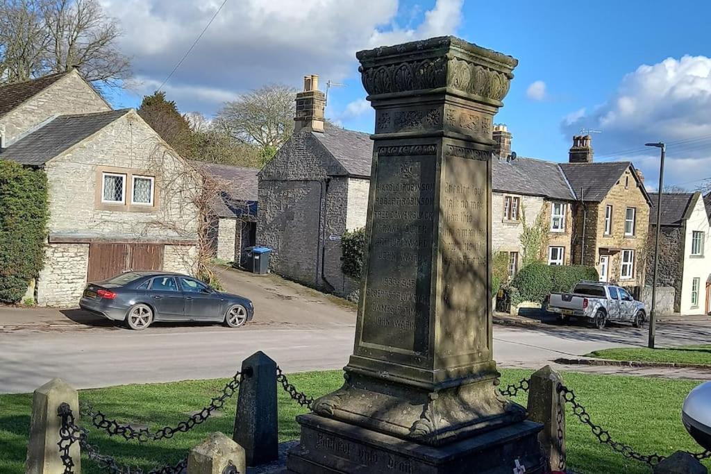 Peak District - 1 Harrow Cottage - Great Longstone Exterior photo